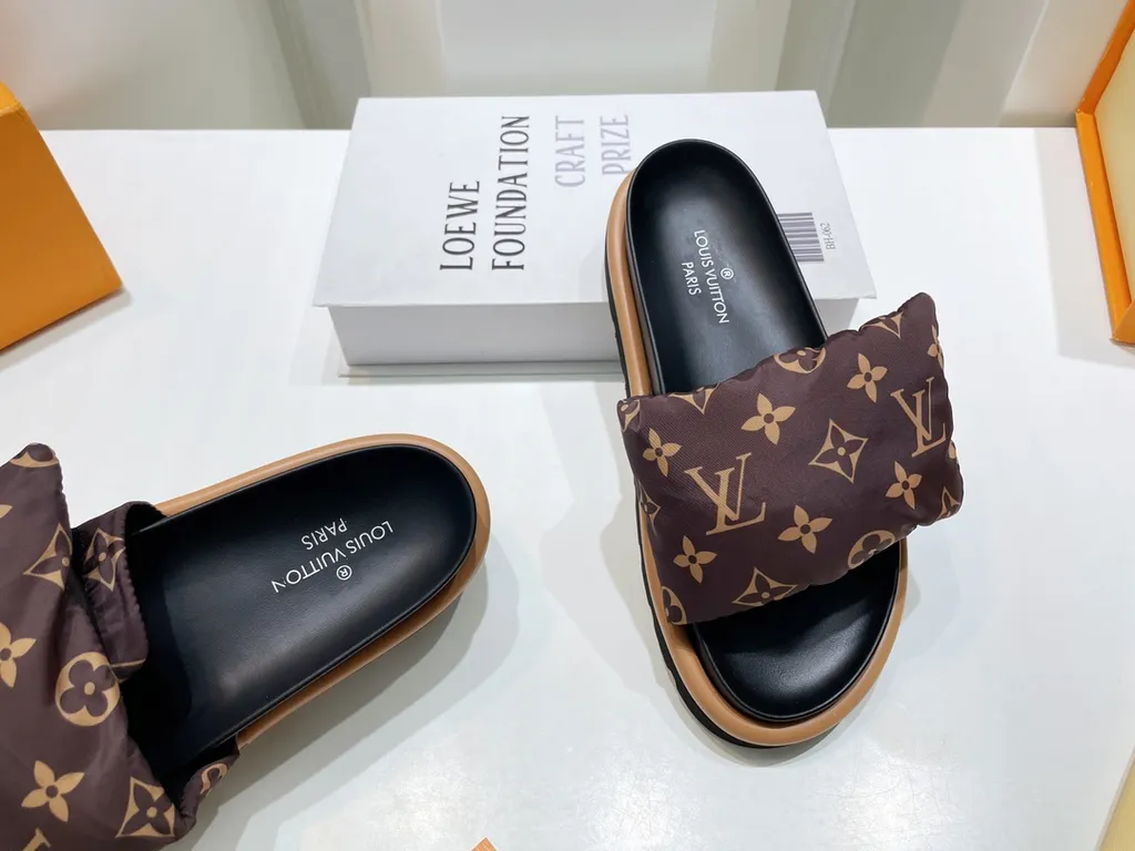 Louis Vuitton Shoe 